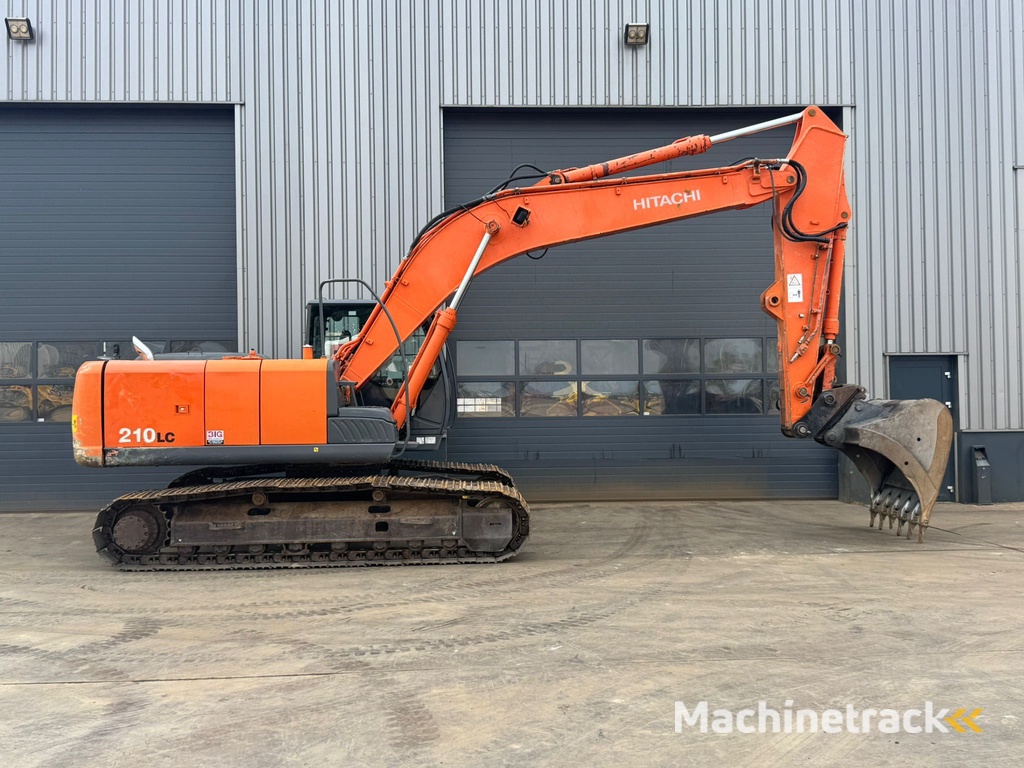 Hitachi ZX210LC-3