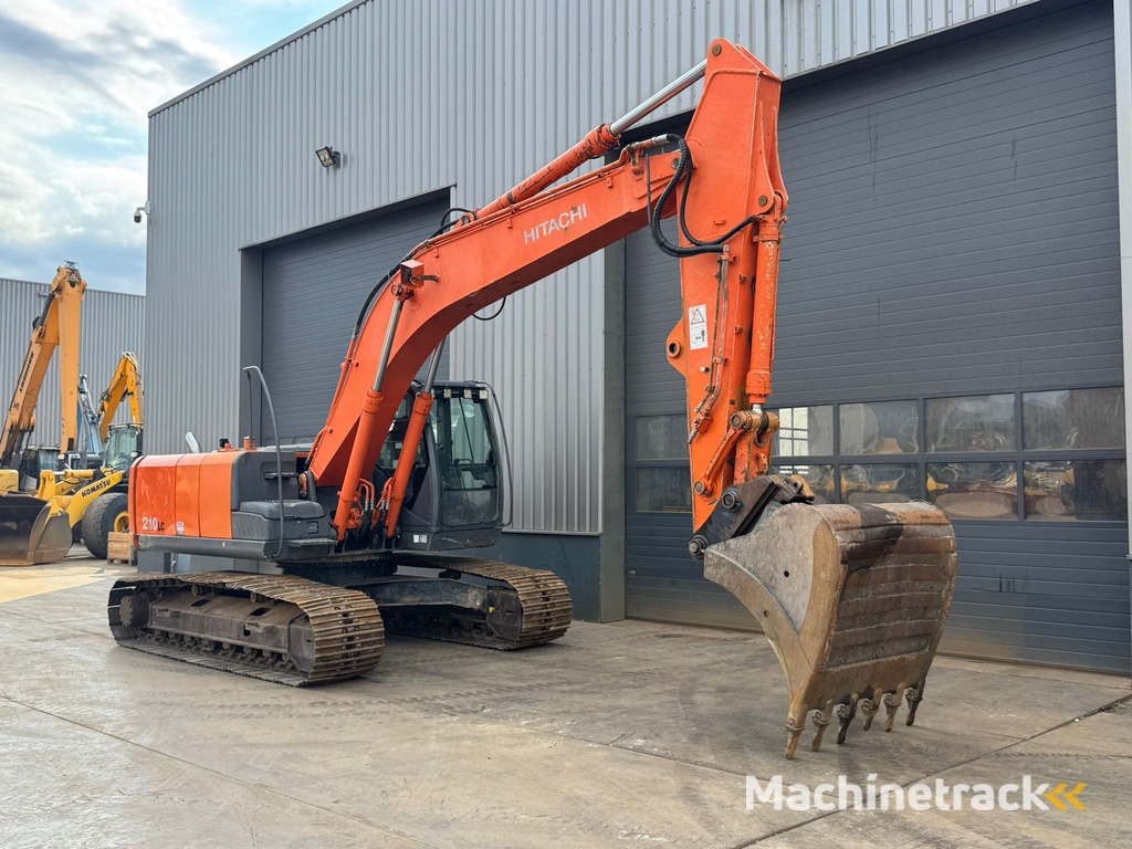 Hitachi ZX210LC-3