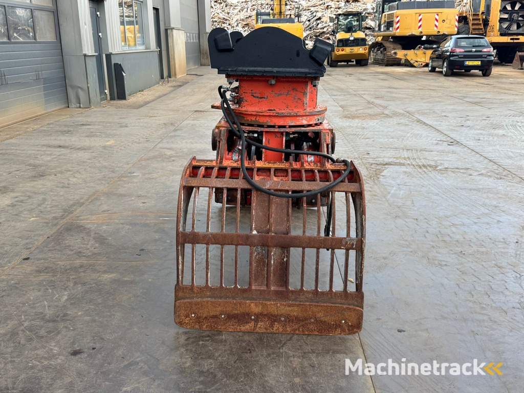 NPK D-2000 CW30 CW40 Sorting Grapple