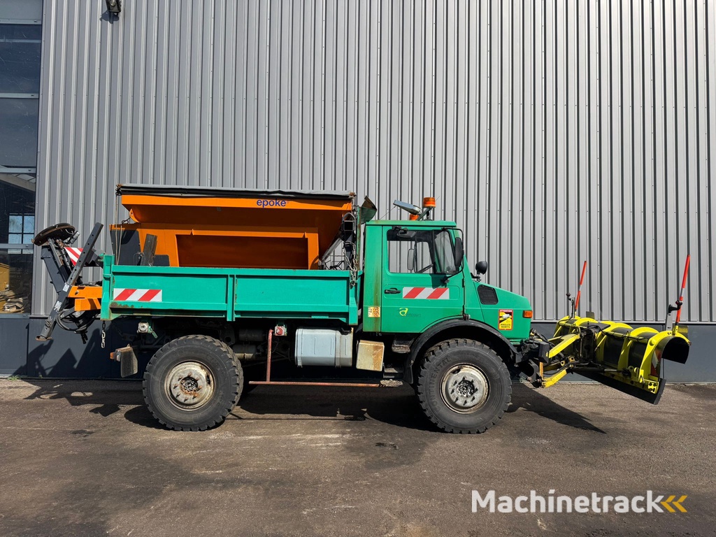 MercedesBenz Unimog U1700