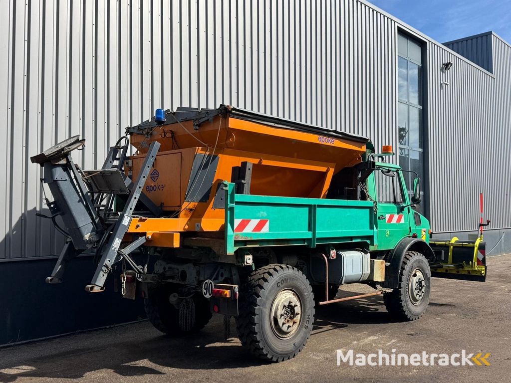 MercedesBenz Unimog U1700
