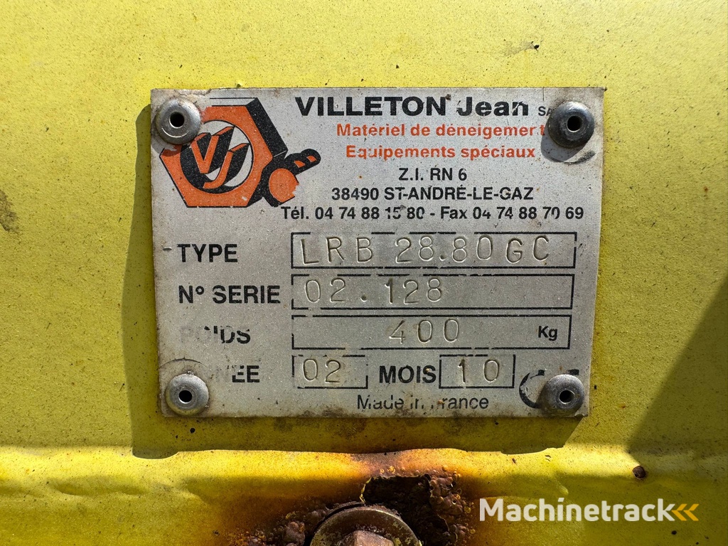 MercedesBenz Unimog U1700