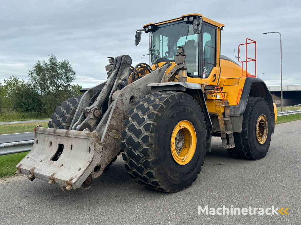 Volvo L220H