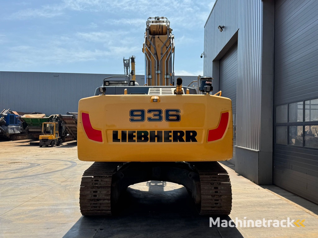 Liebherr R936 NLC