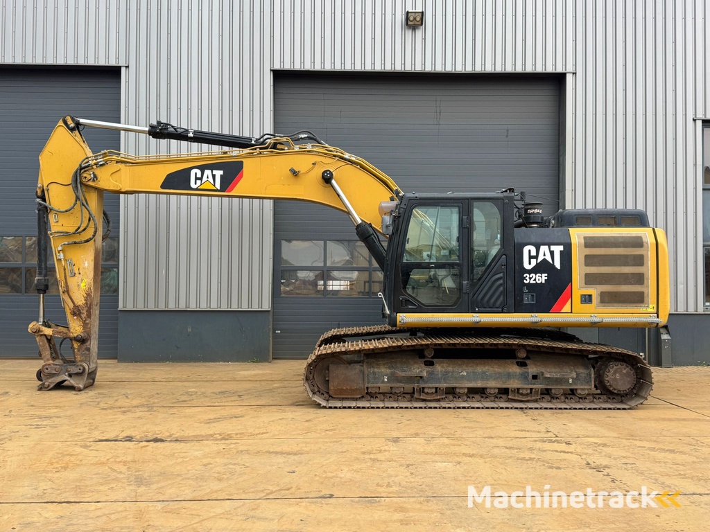 Caterpillar 326F L