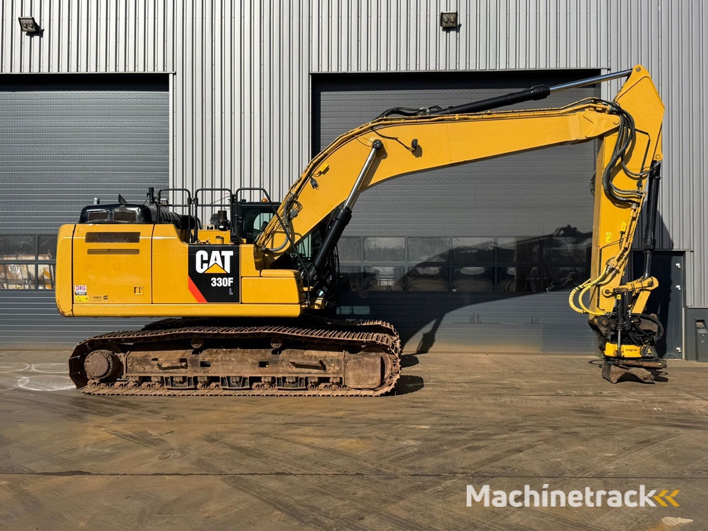 Caterpillar 330FL