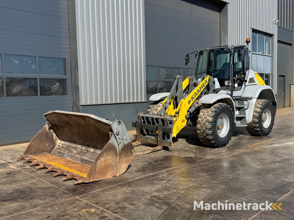 Kramer 8155 / Wacker Neuson / Forks / bucket