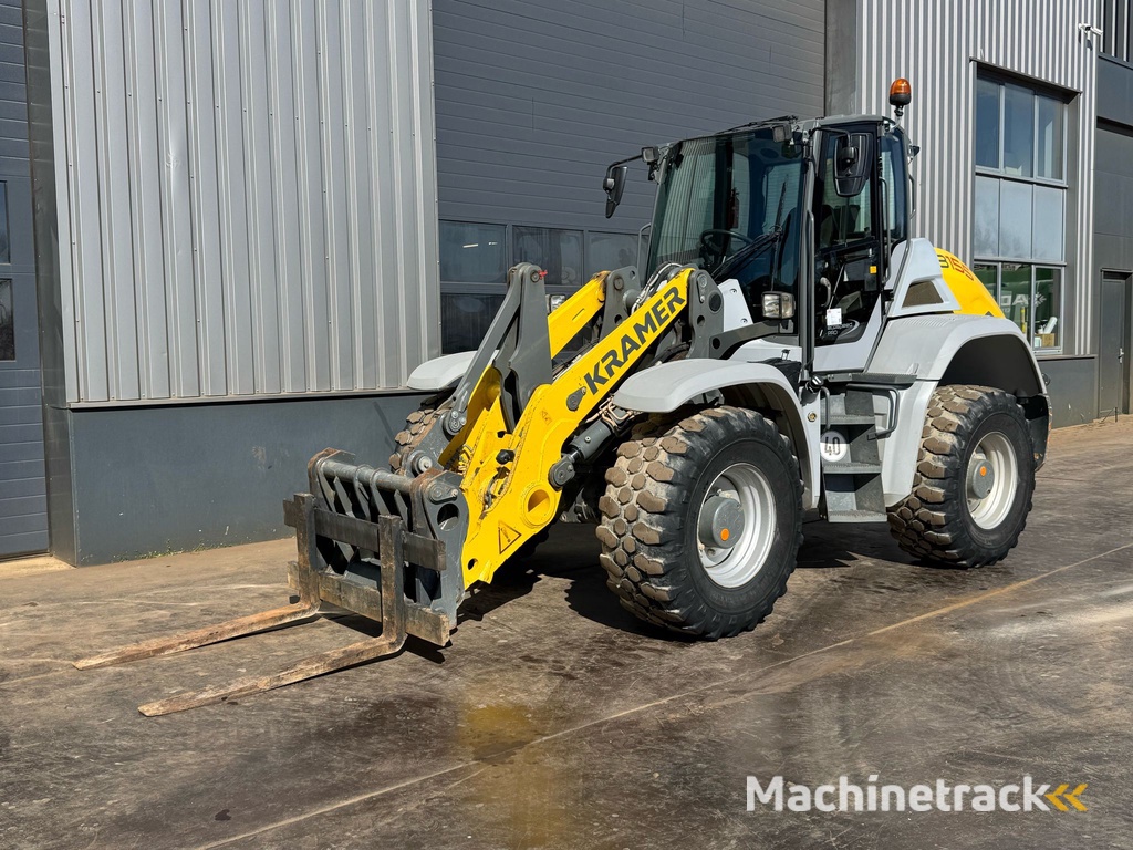 Kramer 8155 / Wacker Neuson / Forks / bucket