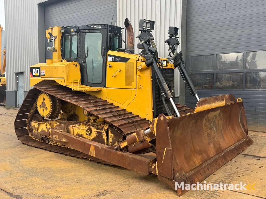 Caterpillar D6T LGP