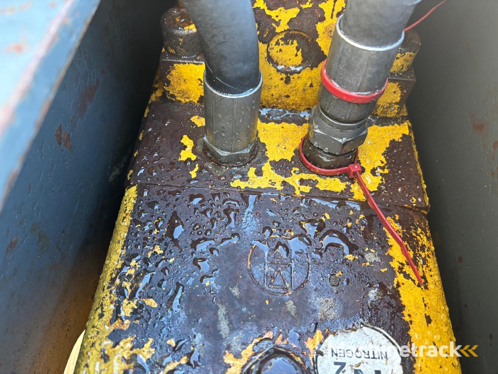 Hammer Mustang HM1000 CW40