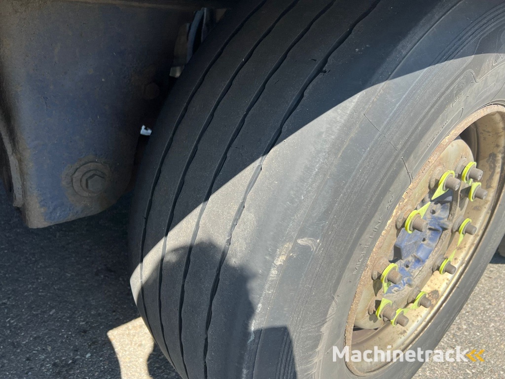 Gray and Adams Meat Hook Thermo King SLXE 400