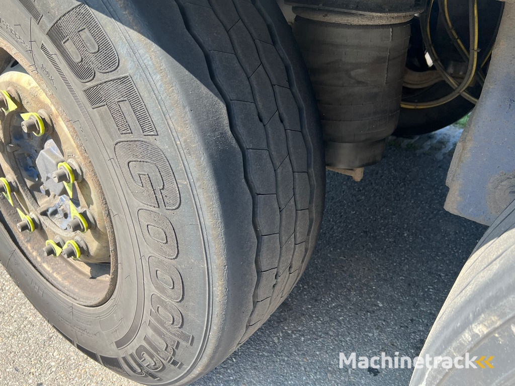 Gray and Adams Meat Hook Thermo King SLXE 400