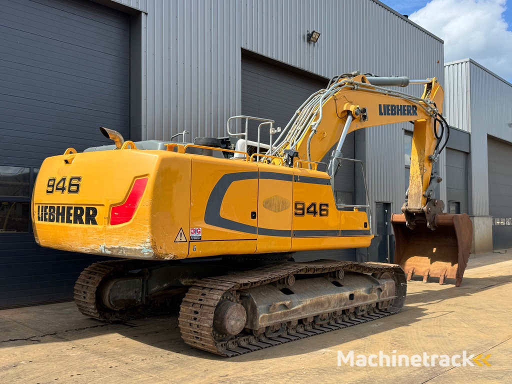 Liebherr R946 LC Hydraulic excavator
