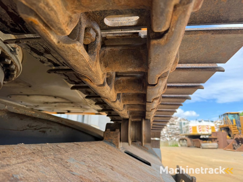 Liebherr R946 LC Hydraulic excavator