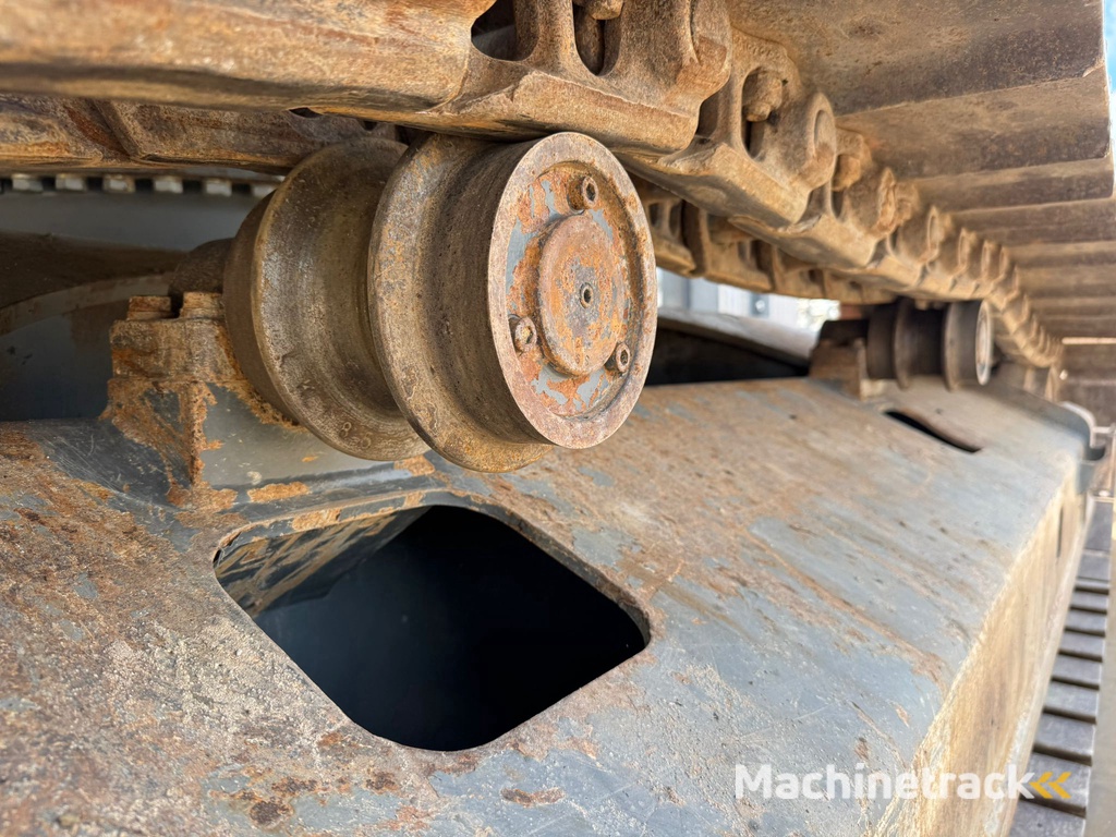 Liebherr R946 LC Hydraulic excavator