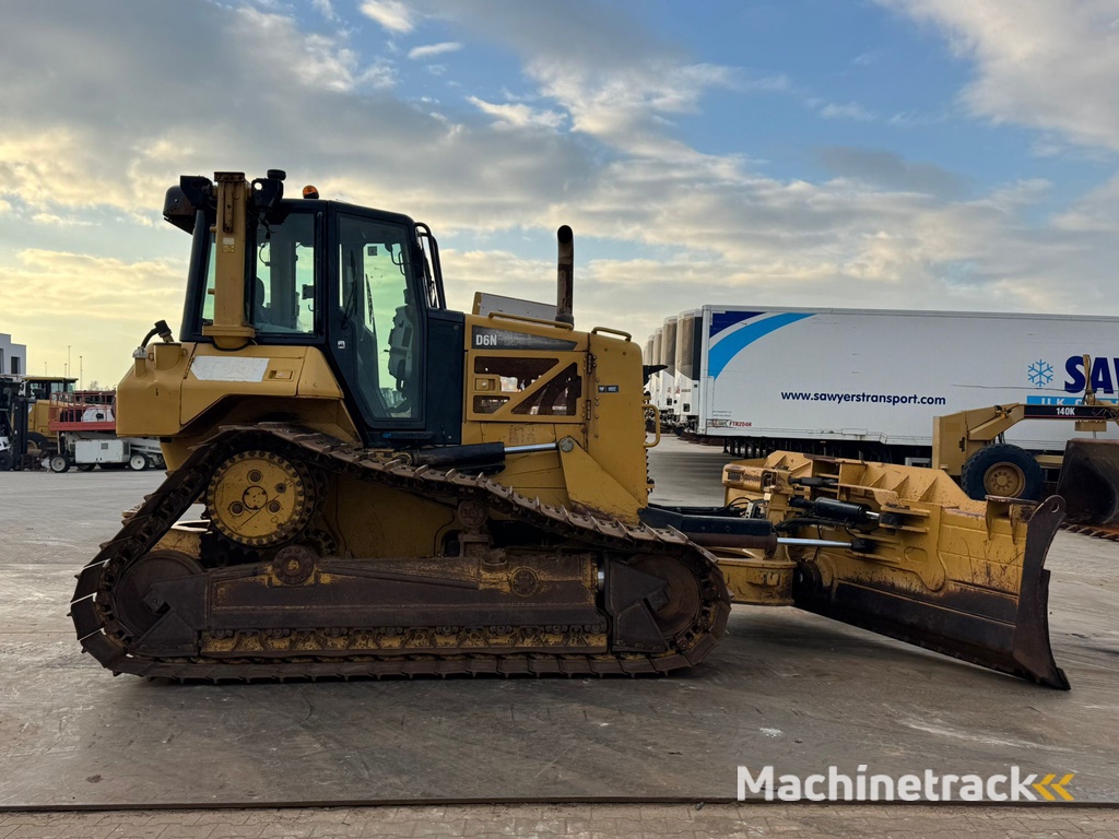 Caterpillar D6N LGP