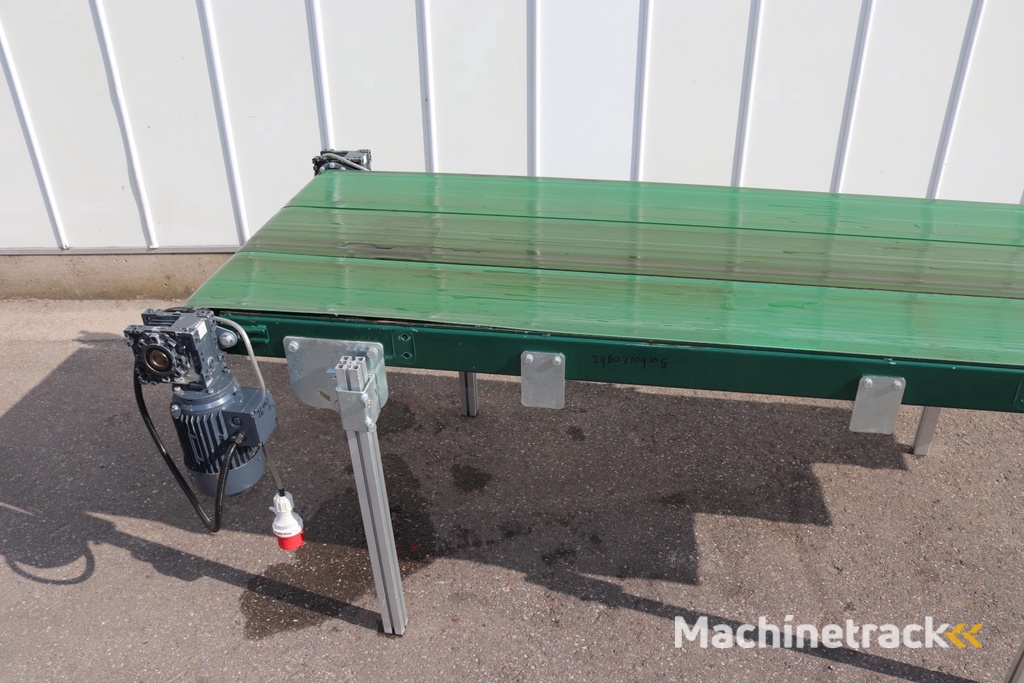 Bogaerts triple lane conveyor