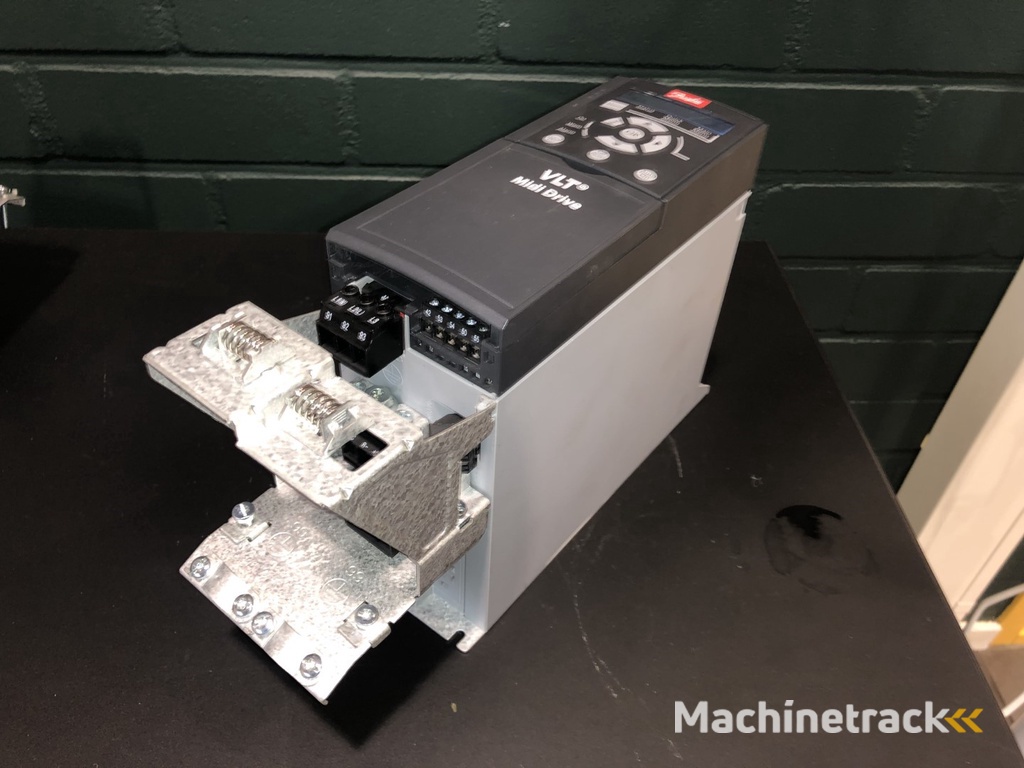 Danfoss VLT midi drive frequentieregelaar T/C:fc-280pk55T4E20H2BXCXXXSXXXXAN 0,55KW