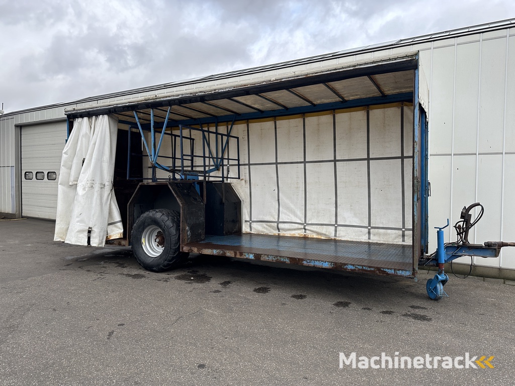 Harvesting trailer 8 pallets without brakes