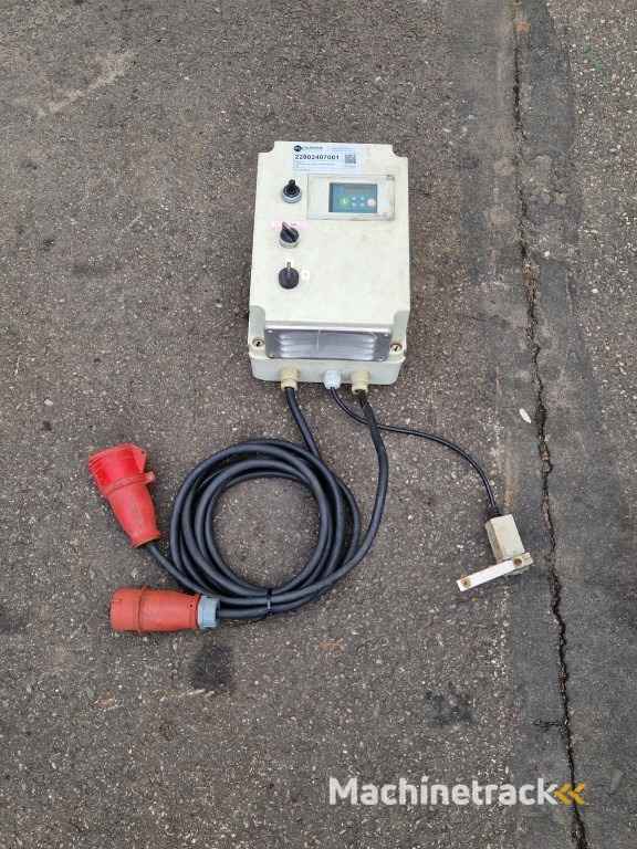 Schakelkast met freq. regelaar en eindstop