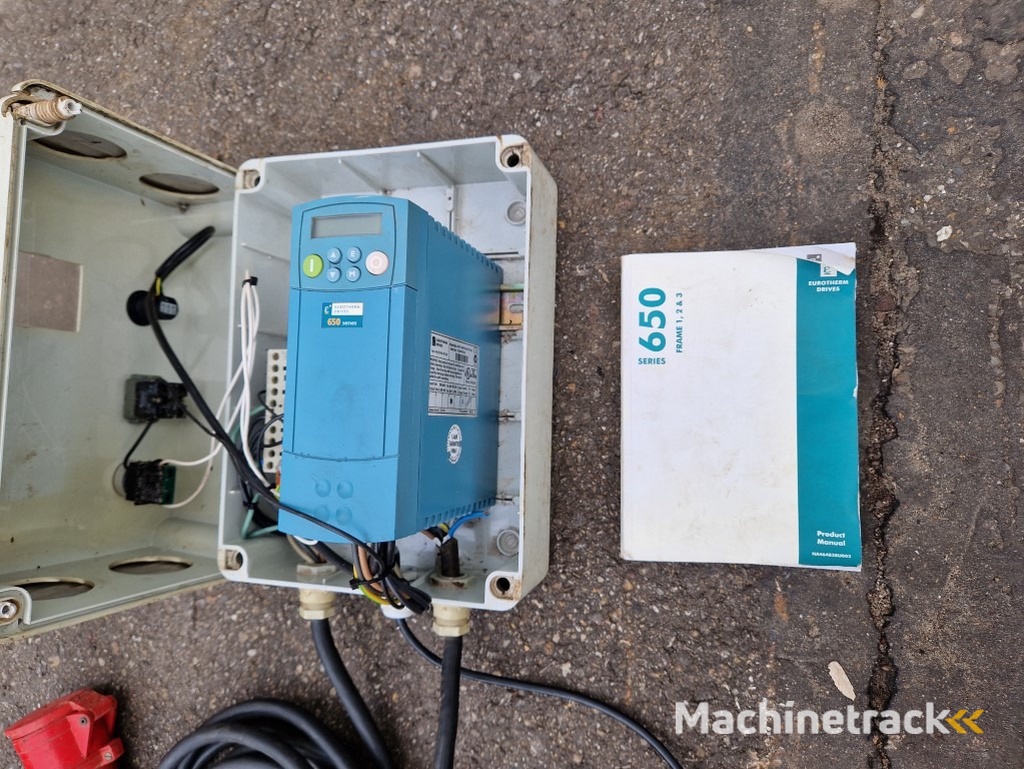 Schakelkast met freq. regelaar en eindstop