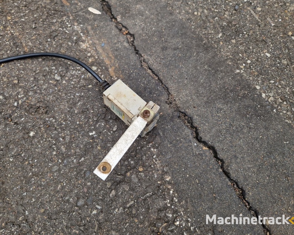 Schakelkast met freq. regelaar en eindstop