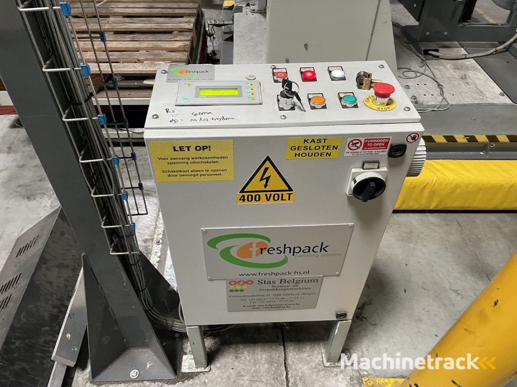 Sorma PAL 108D palletiser installation with 3 palletisers