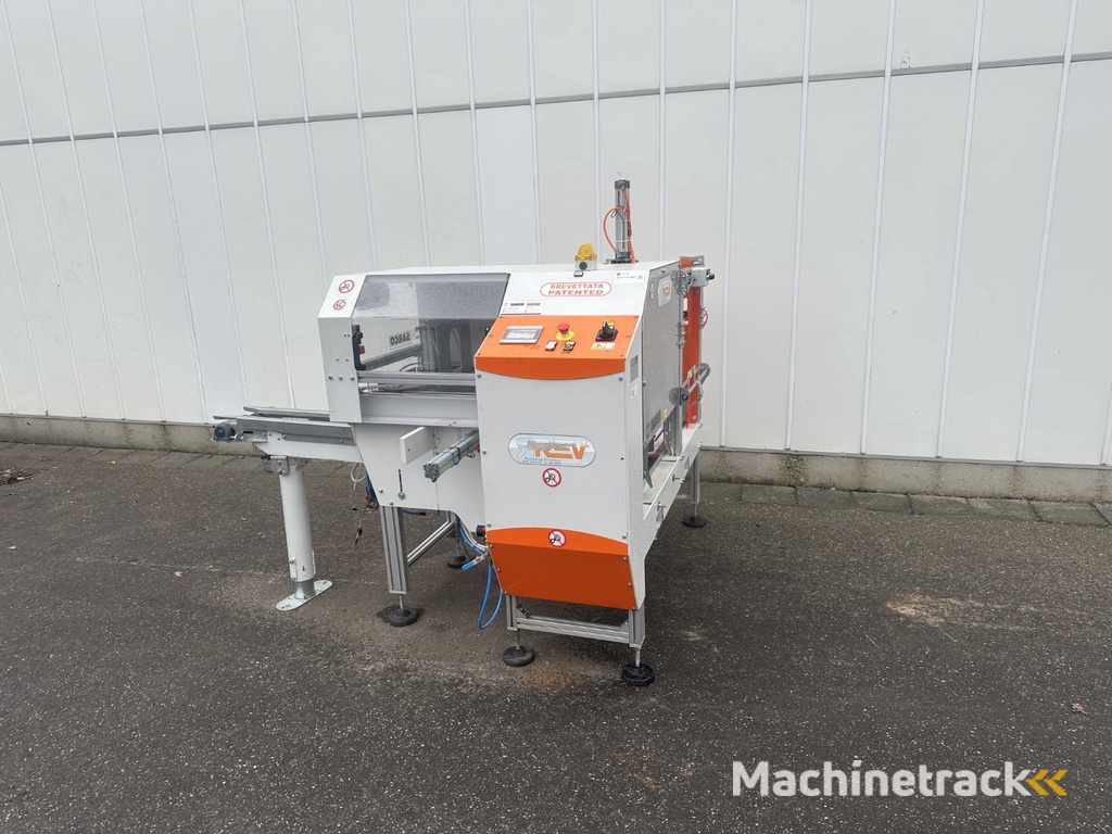 Rev Packaging Solutions REV Rooster dozen vuller Case Packer