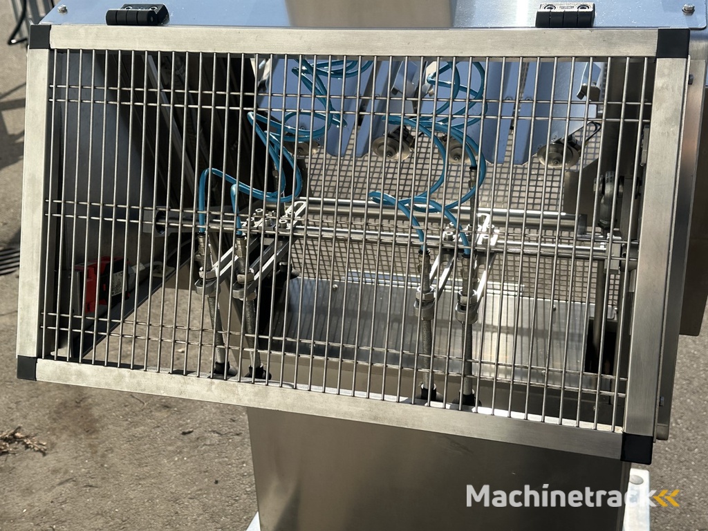 BM 90 ontnester voor driehoekige trays