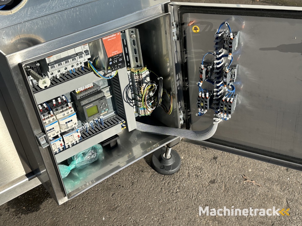 BM 90 ontnester voor driehoekige trays