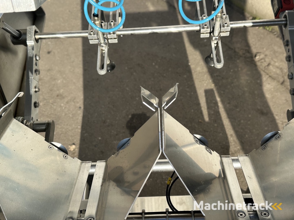 BM 90 ontnester voor driehoekige trays