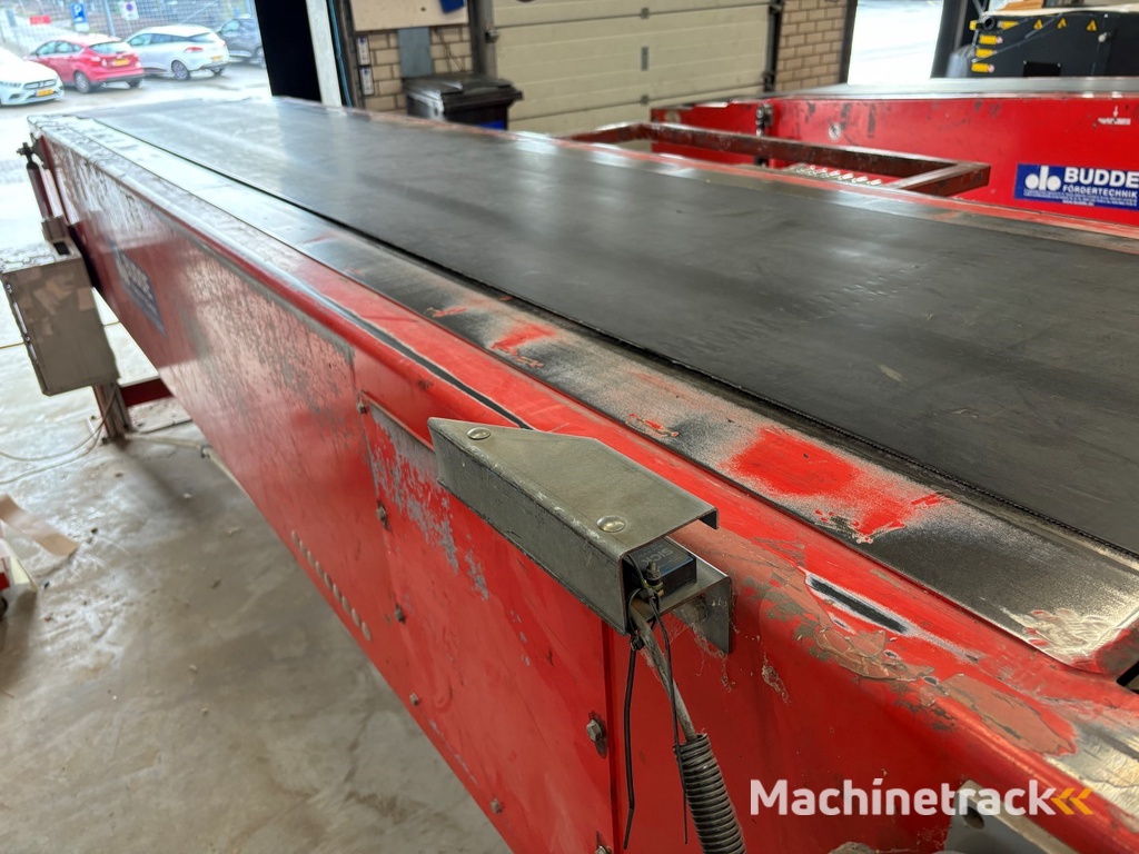 Budde Förderband Teleskopförderer zum Be- und Entladen von Containern 500 bis 1150 cm