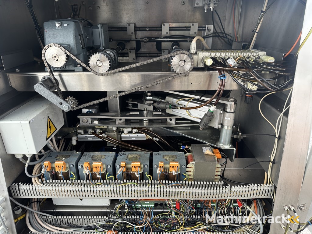 Jasa J350QP Verticale Form-Fill-Seal (VFFS) packaging machine 2009