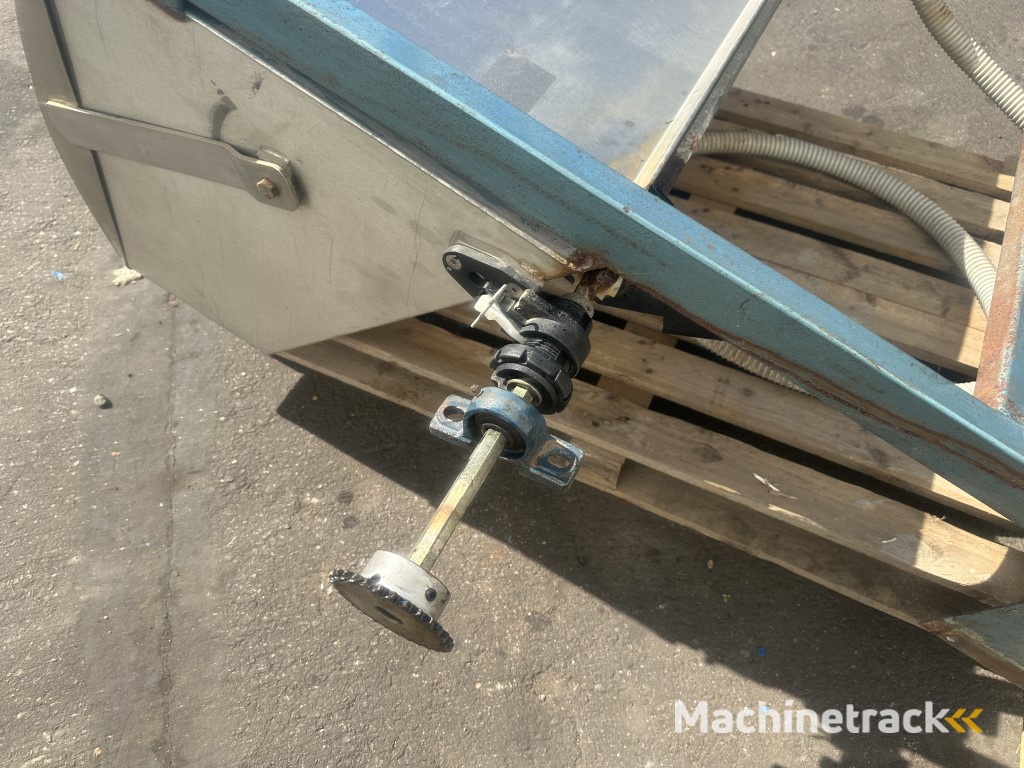 Perdu kunstmeststrooier doseerbak roestvrij staal met 2 uitgangen