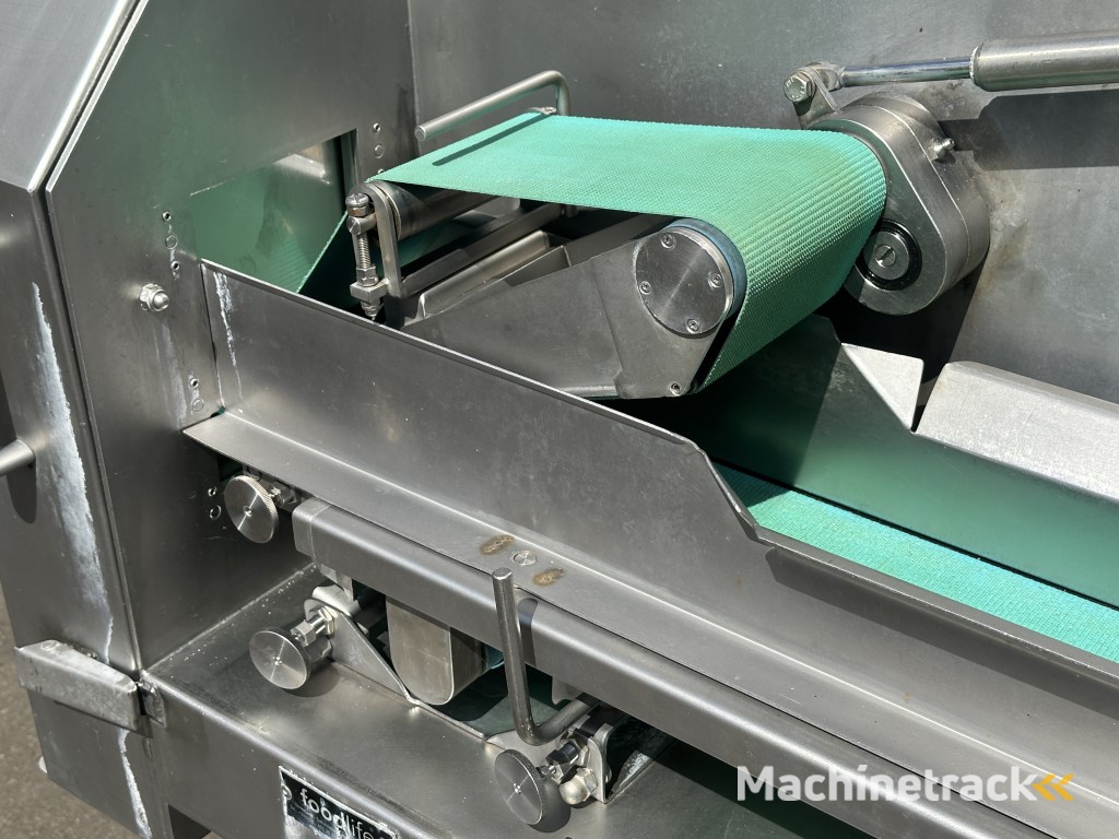 Kronen GS10 cutting machine