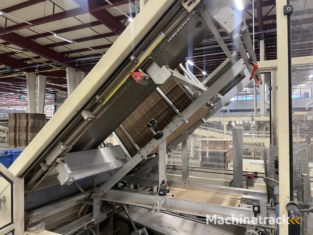 Sealed Air B+ BA20 dozenopzetmachine met stickermachine, elevator en verzamelband