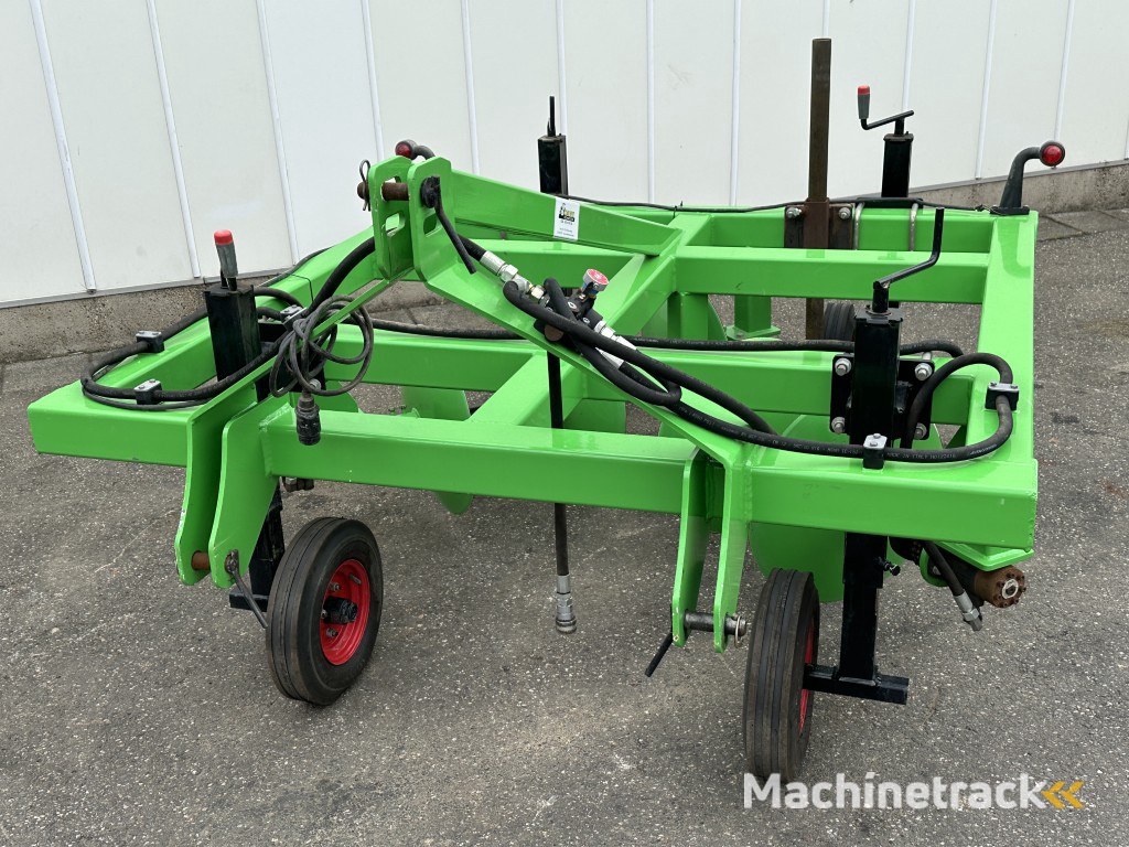 Tordisc Combi West Mechanisatie schijvenrooier voor uien en rode bieten