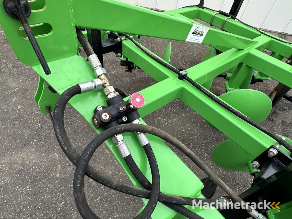 Tordisc Combi West Mechanisatie schijvenrooier voor uien en rode bieten