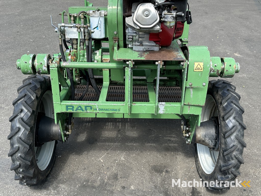 Rap Rijnbeek ZR 120 beddenrooimachine zelfrijdende oogstmachine voor bloembollen