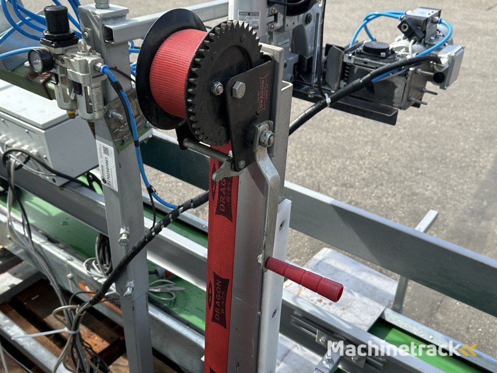 Newlong naailijn met Allround transportband