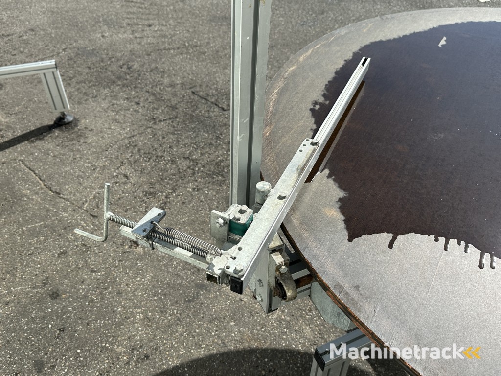 Viscon turntable with wooden top 150 cm