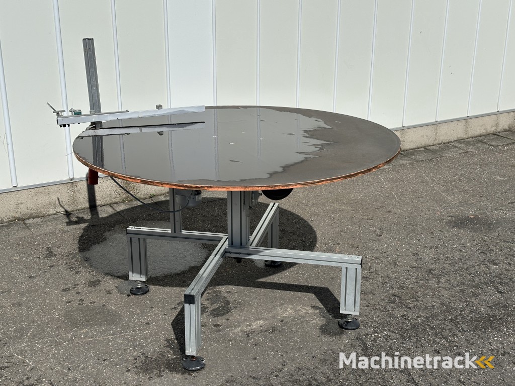 Viscon turntable with wooden top 150 cm