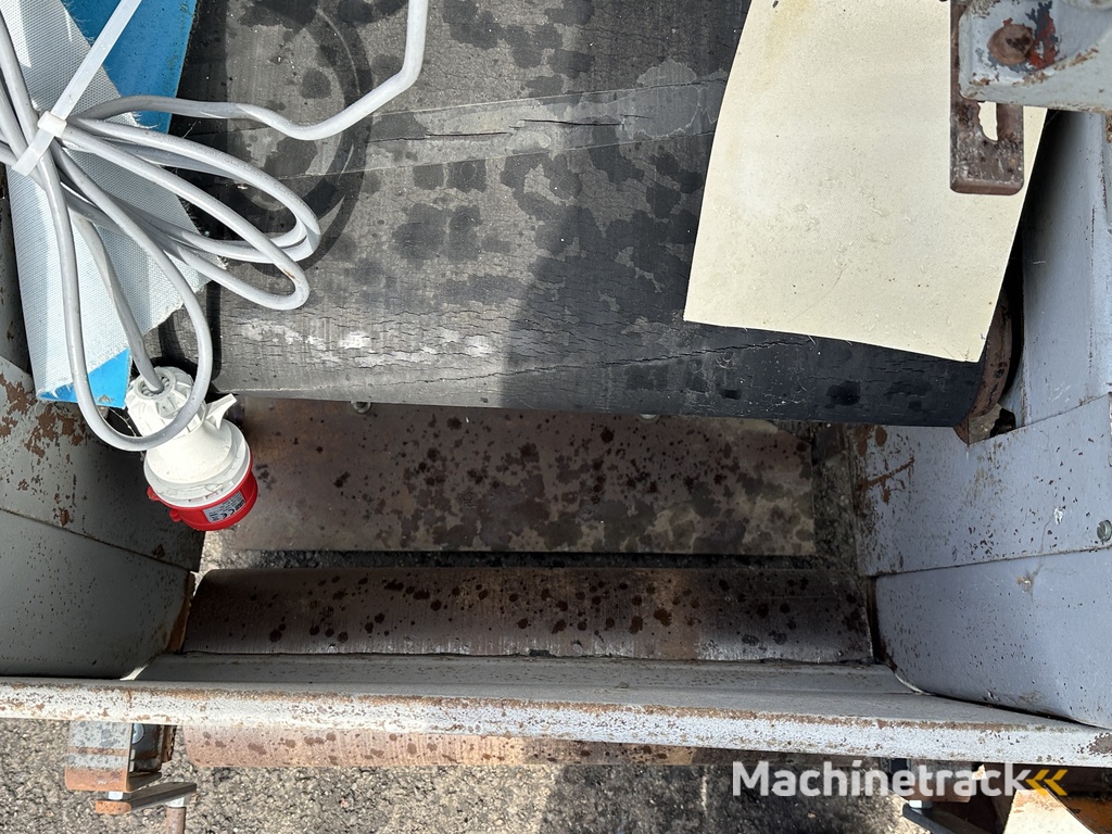 Self build conveyor 160 x 60 cm with adjustable iron roll  Used as destoner