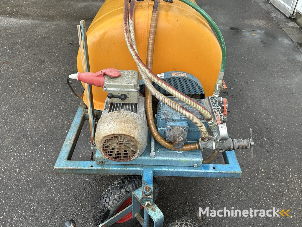 Empas spuitwagen 600 liter