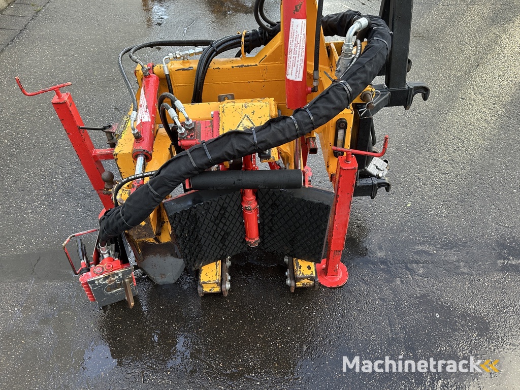 Damcon SEL 40 KV shrub and tree lifter with 45 cm U-blade