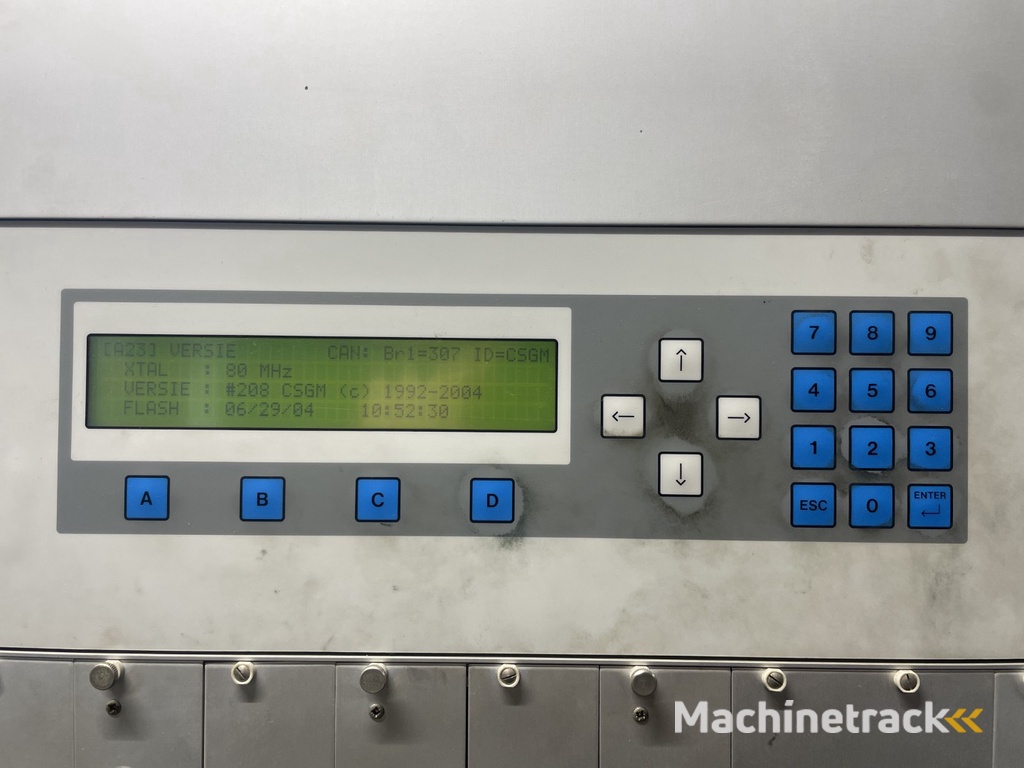 Aweta GMB4-12+1 paprikasorteermachine met opvoerband en weegschalen