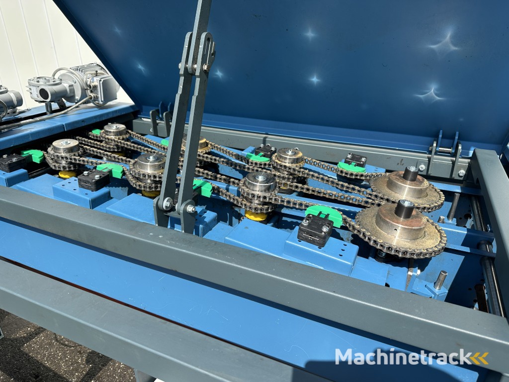 Havatec debulbing machine for tulips