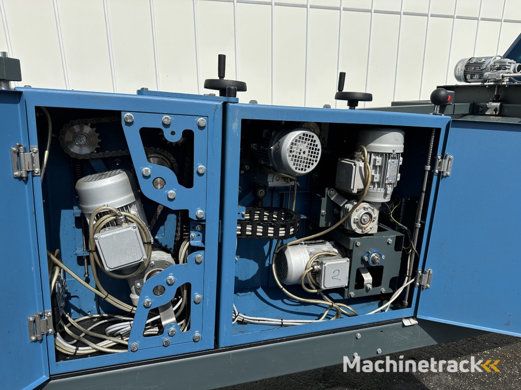 Havatec debulbing machine for tulips