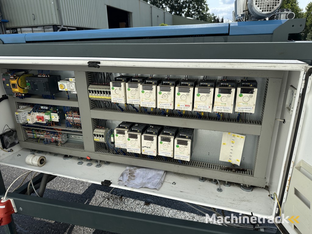 Havatec debulbing machine for tulips