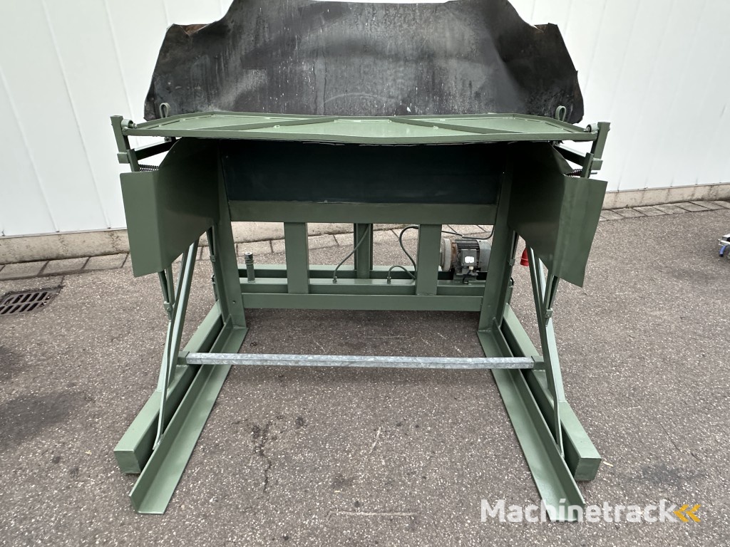 AVH - Antha Van Hienen box tipper 150 cm